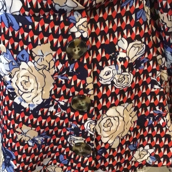 Almost Famous Floral Long Sleeve Top Blouse Size Small - Picture 3 of 6